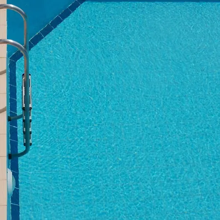 Everlane Seaview * Arménoi