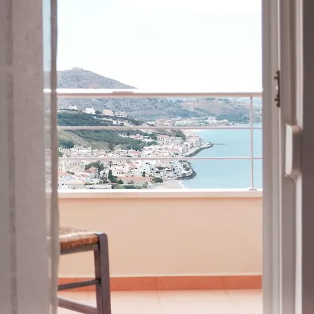 Everlane Seaview Villa